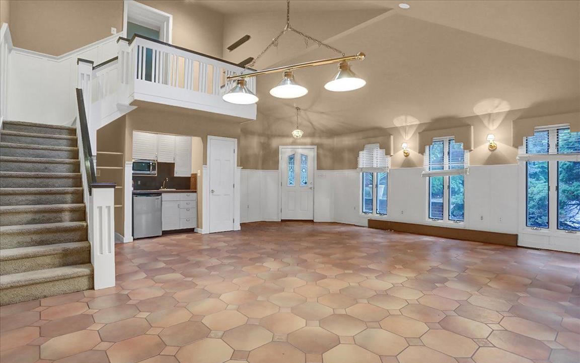 72f84f9a-97a4-472e-a8bb-8dc85bf51ab1